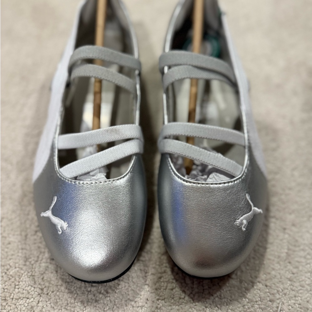 Puma Silver Dress Shoes with Elegant Design
